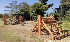 木製遊具、アスレチック遊具