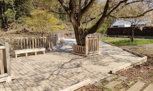 木製デッキ、ウッドデッキ