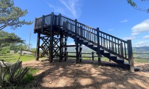 木製展望デッキ