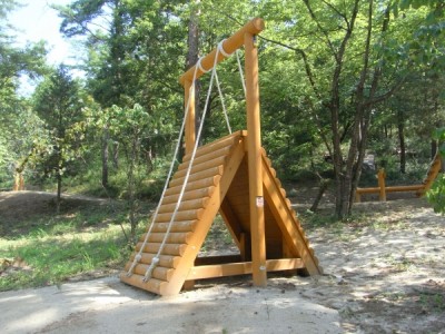 木製遊具、アスレチック