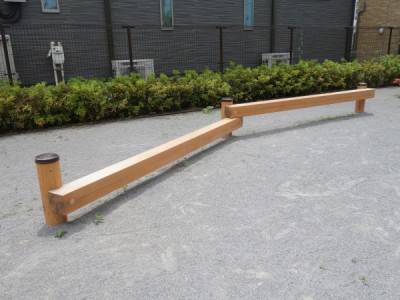 木製遊具、平均台