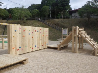 木製遊具、アスレチック遊具