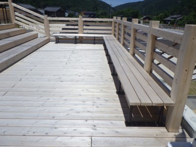 木製デッキ、ウッドデッキ