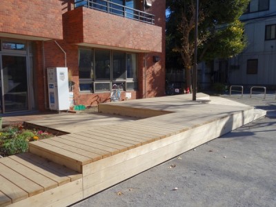 木製デッキ、ウッドデッキ