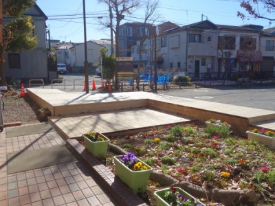 木製デッキ、ウッドデッキ