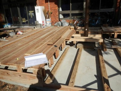 木製デッキ、ウッドデッキ