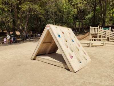 木製遊具、木製アスレチック遊具