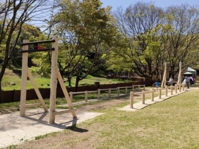 木製遊具、木製アスレチック遊具