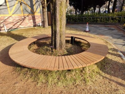 多摩産材、木製ベンチ、サークルベンチ