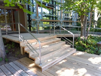 木製デッキ、ウッドデッキ