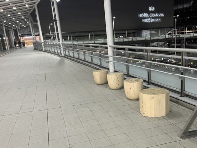 木製ベンチ、スツール