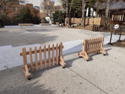 和風、木製人止柵