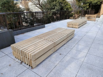 和風、木製ベンチ