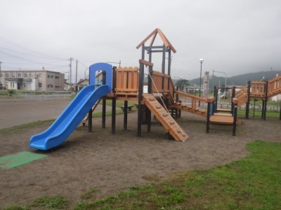 森林環境譲与税、木製遊具