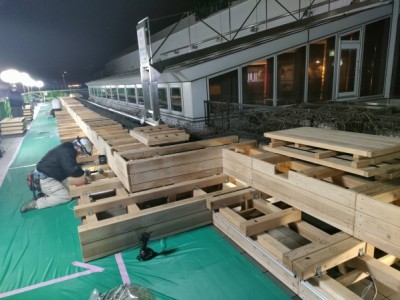 木製デッキ、ウッドデッキ