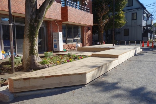 木製デッキ、ウッドデッキ