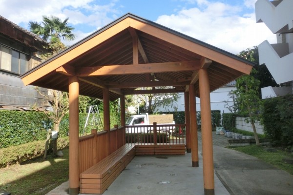 森林環境譲与税、木製東屋