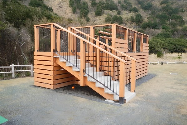木製展望デッキ