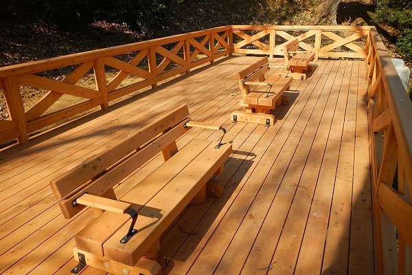 木製展望デッキ