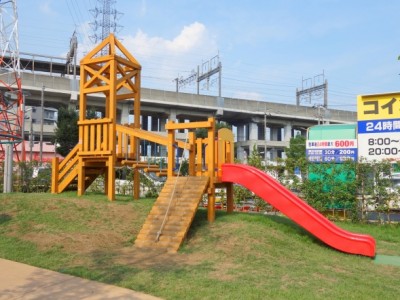 木製遊具、もくもくトリデ