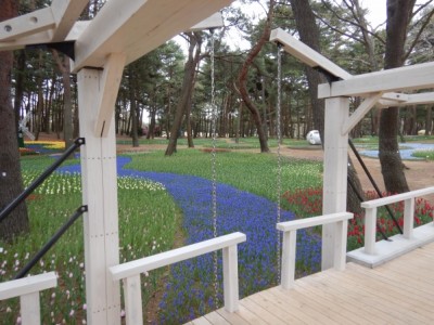 跳ね橋、木製デッキ