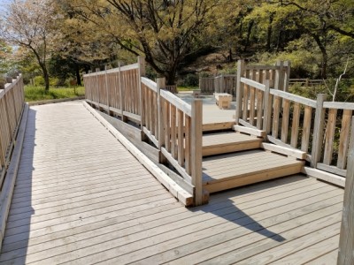 木製デッキ、ウッドデッキ